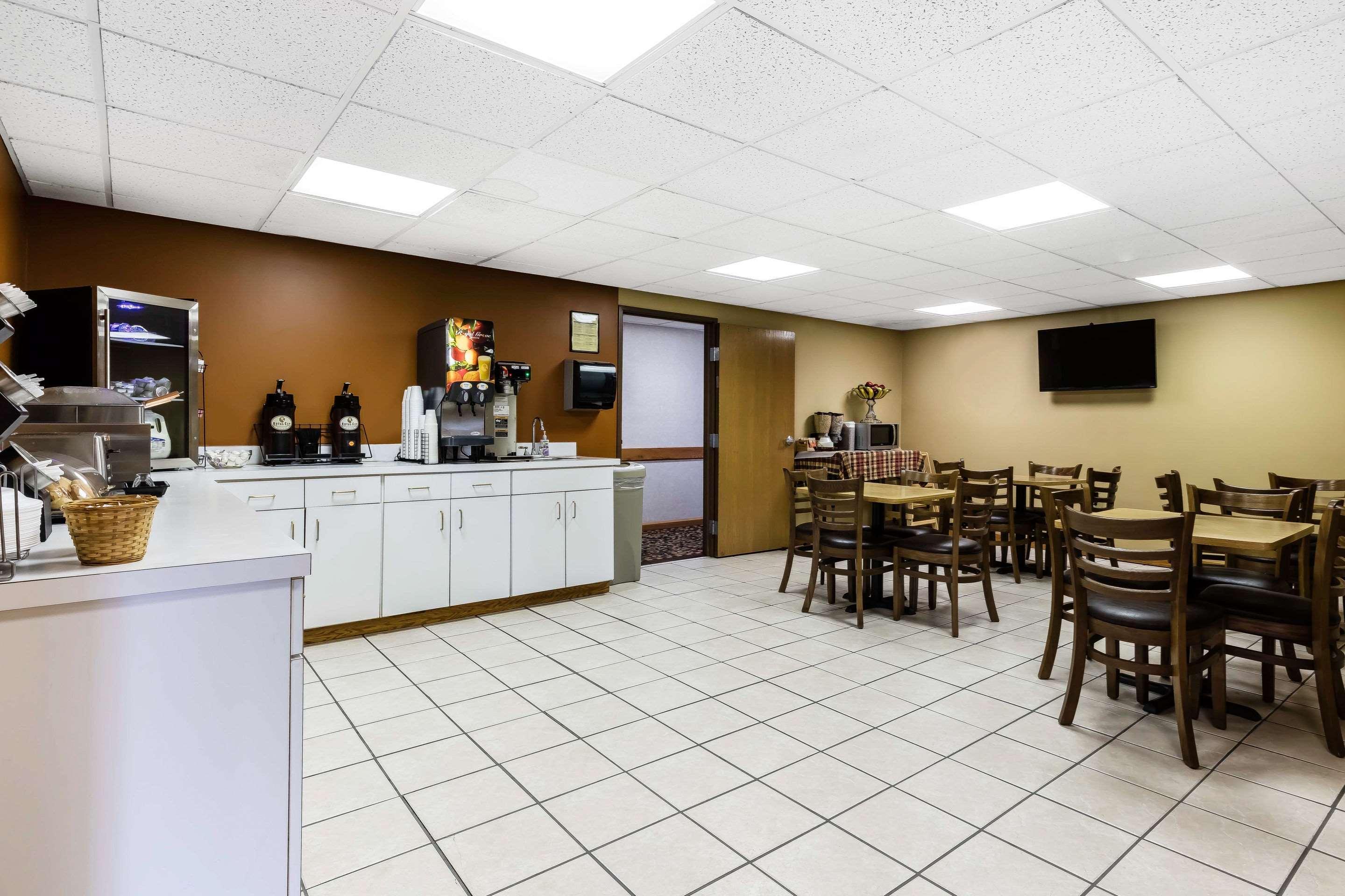 Hotel Econo & 2*