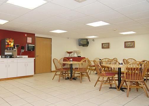 Hotel Econo &